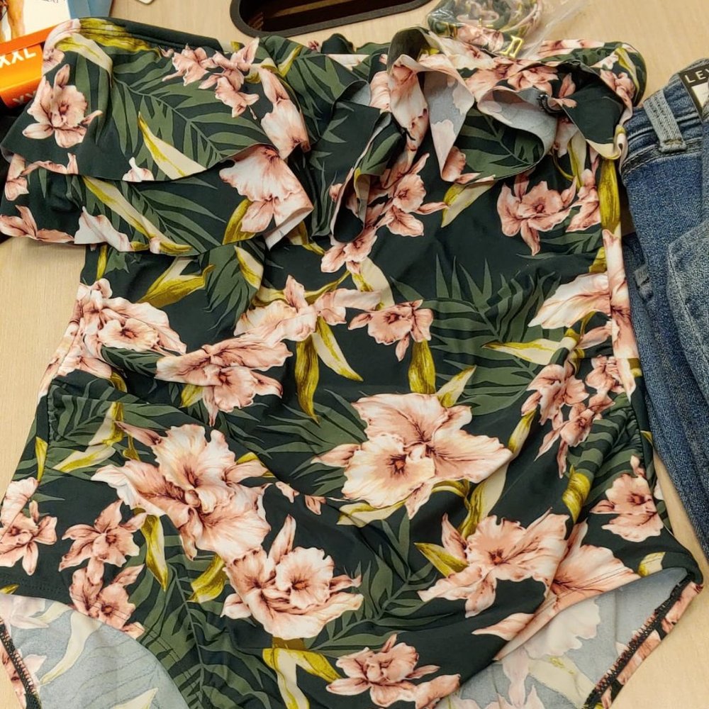 Women's One Piece Swimsuit High Coverage Floral - Picture 3 of 9